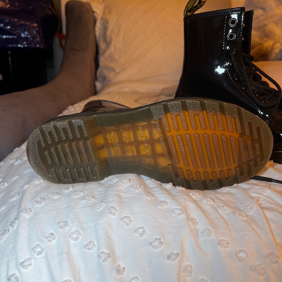Dr.Martens boots, never worn brand new! Size 7 - Picture 2 of 2